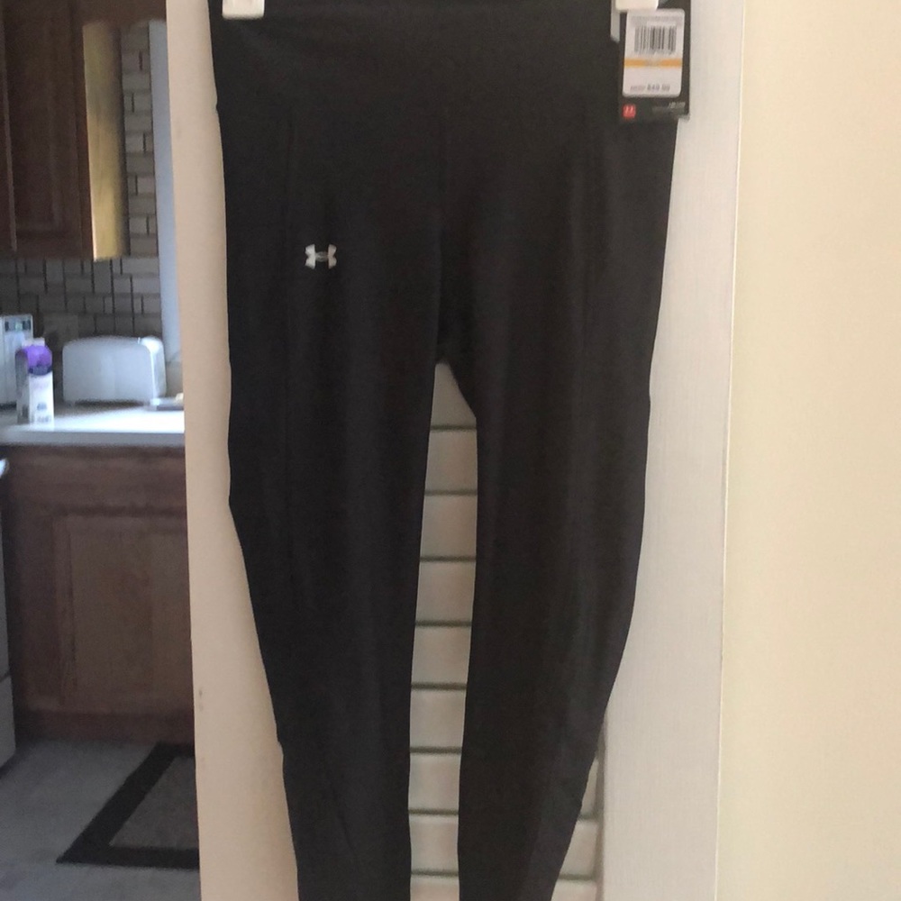Under Armour NEW SMALL/petite black leggings